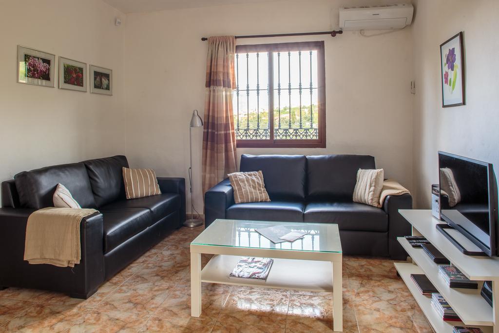El Roble Holidays Alhaurin el Grande Exterior photo